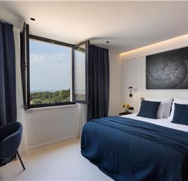 7 Bedroom Villa with Infinity Pool and Sea Views in Dubrovnik, Sleeps 14